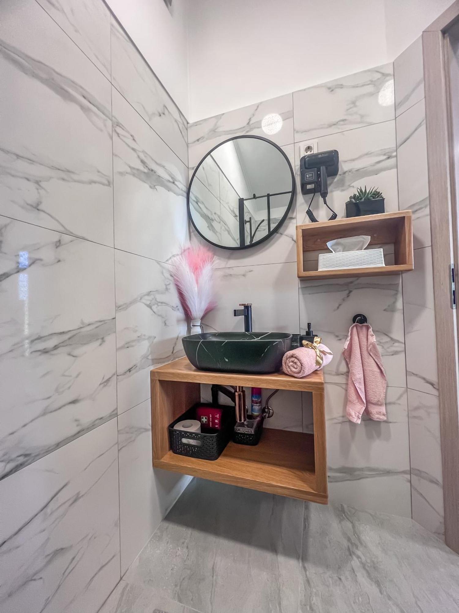 Apartment Sova Or Deluxe Room 33 ブレッド エクステリア 写真