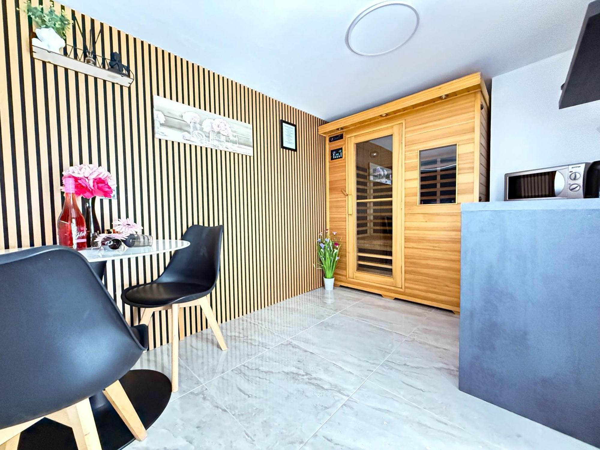 Apartment Sova Or Deluxe Room 33 ブレッド エクステリア 写真